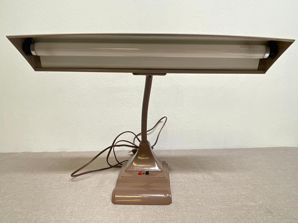 Vintage Metal Adjustable Desk Lamp