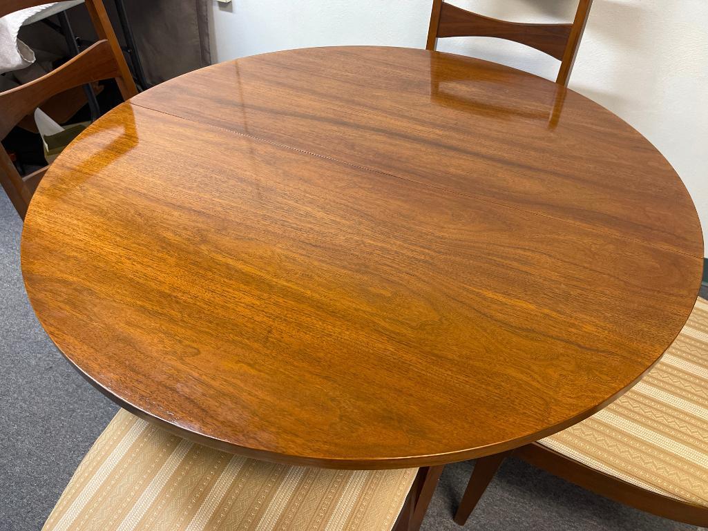 Vintage Dining Table and 4 Chairs