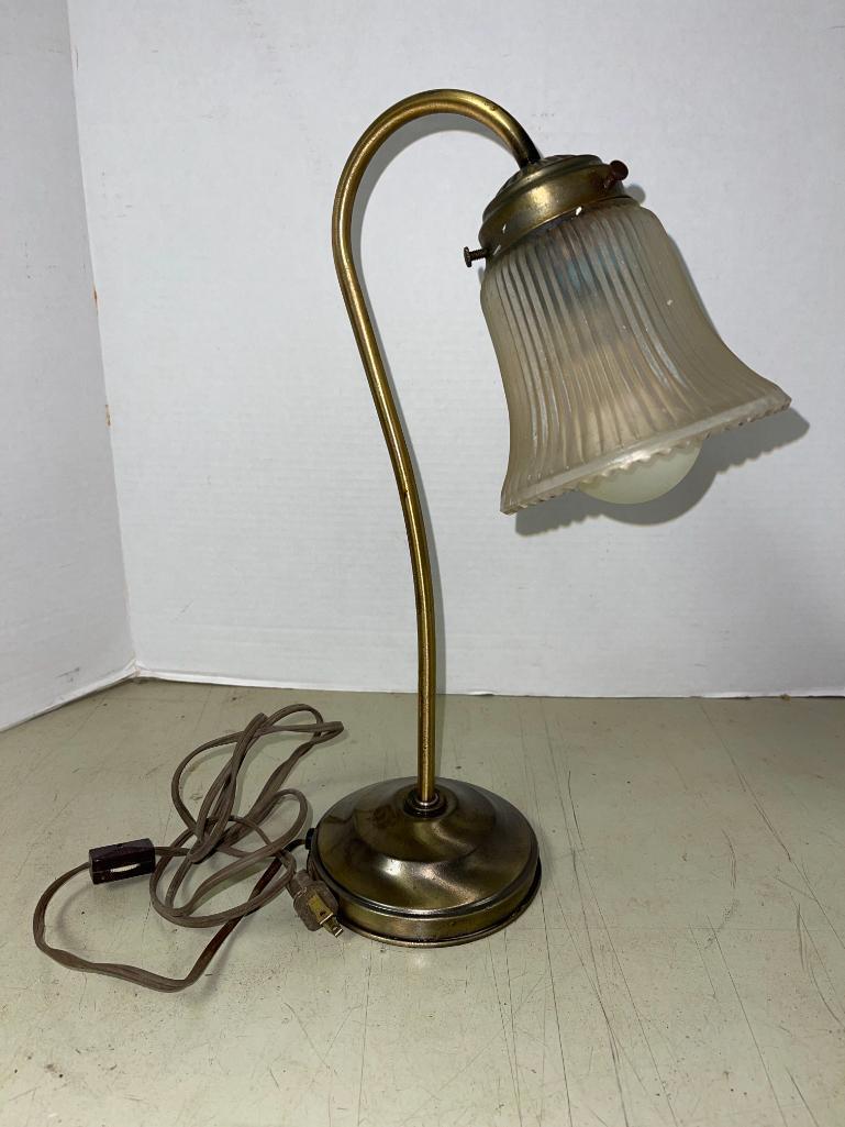 Desk Lamp w/Glass Shade