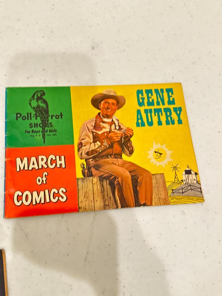 Group of 9 Vintage Comic Books in Condition as pictured