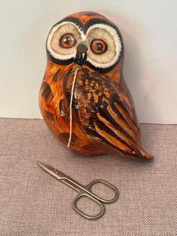 Vintage Babbacombe Wall Hanging Ceramic Owl String Holder