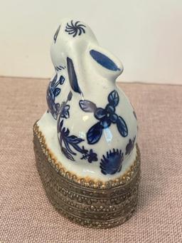 Chinese Blue & White Porcelain Rabbit Trinket Box