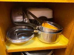 Kitchen Drawer and Cabinet Lot
