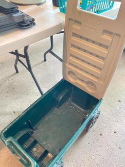 Plastic Rolling Yard Cart
