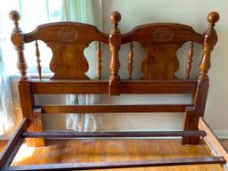 Sumter Cabinet Company Queen Size Bed