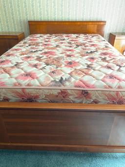 Vintage Full Size Bed