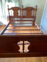 Sumter Cabinet Company Queen Size Bed