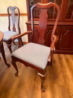 Mahogany Dining Room Table with 8 Chairs