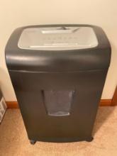 Staples Paper Shredder