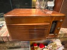 Vintage Philco Stereo and Turn Table