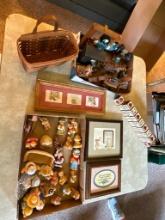 Country Primitive Decor Lot