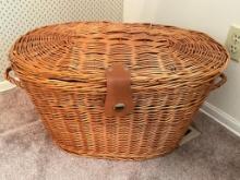 Large Lidded Wicker Basket