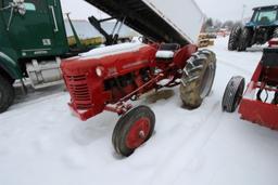 International 300 Utility Tractor