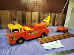 Nylint Ford Power & Light Auger Truck and Pole Trailer