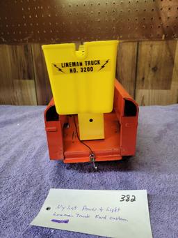 Nylint Ford Power & Light Lineman Truck
