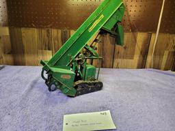 Model Toys Barber Greene Sand Loader
