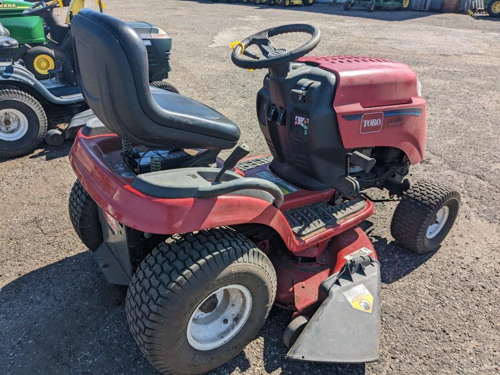 Toro LX420 Lawn Tractor