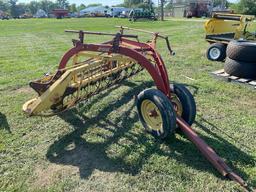 New Holland 256 Rake