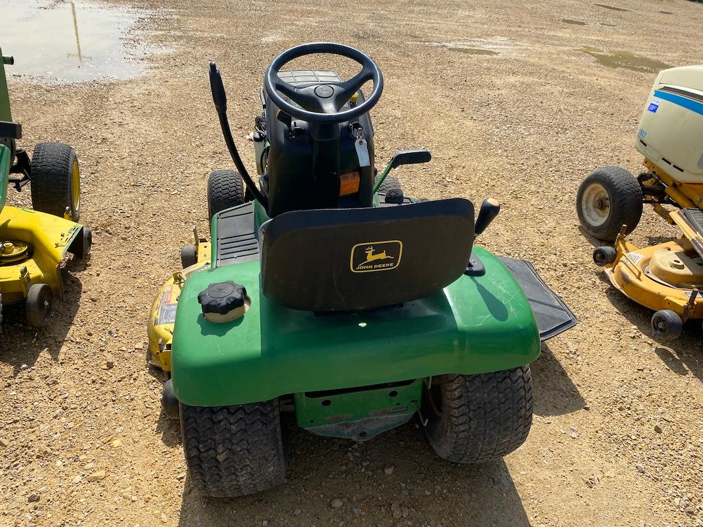 John Deere LX279 Mower