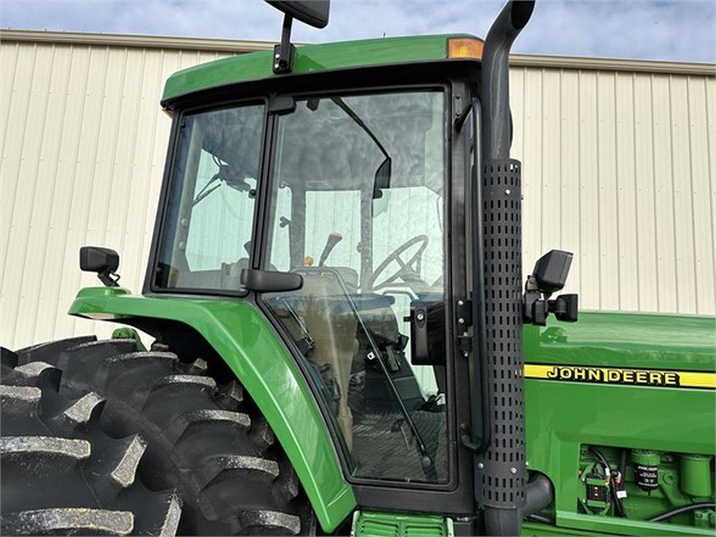 2002 JOHN DEERE 7510