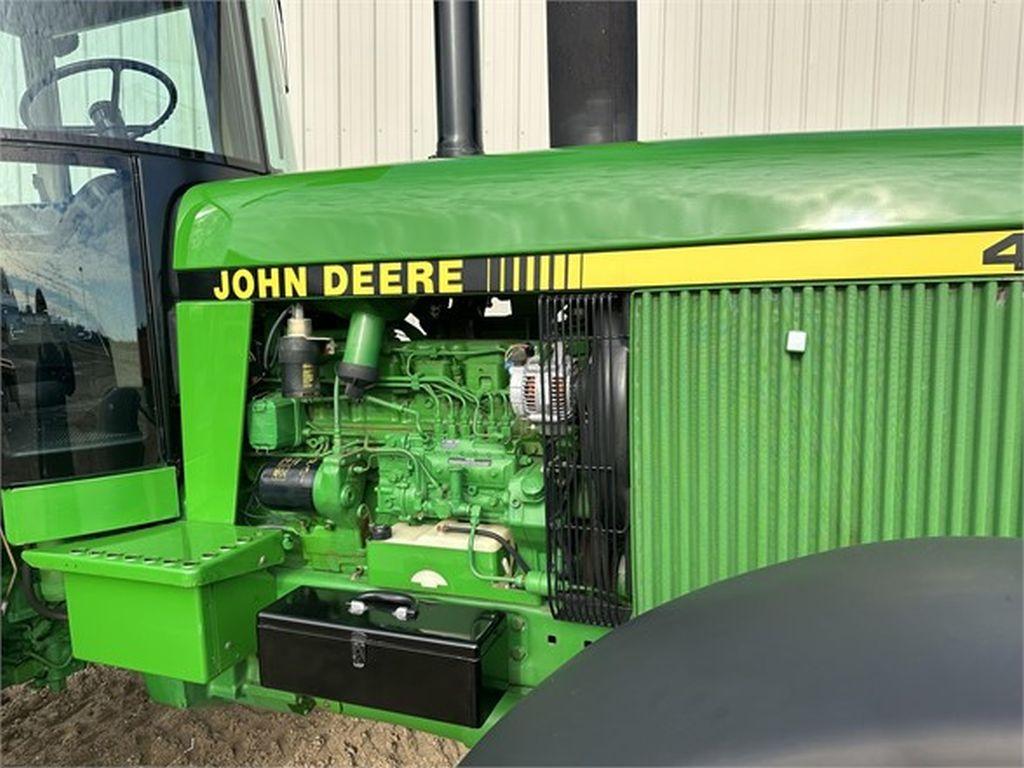 1992 JOHN DEERE 4055