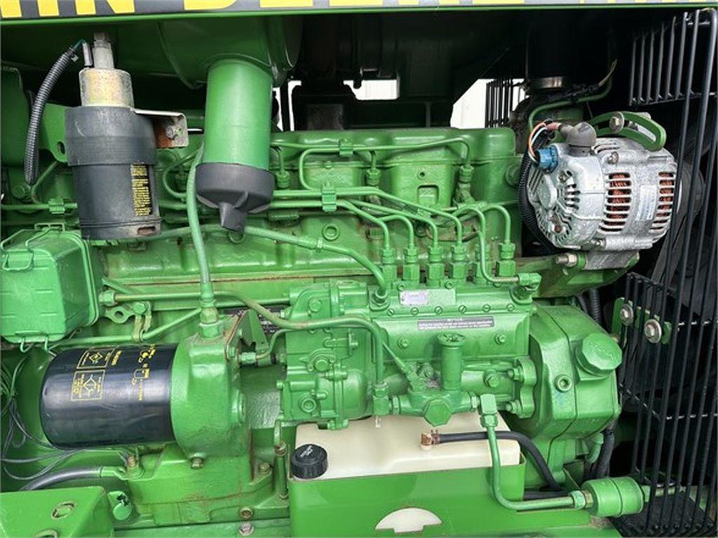 1992 JOHN DEERE 4055