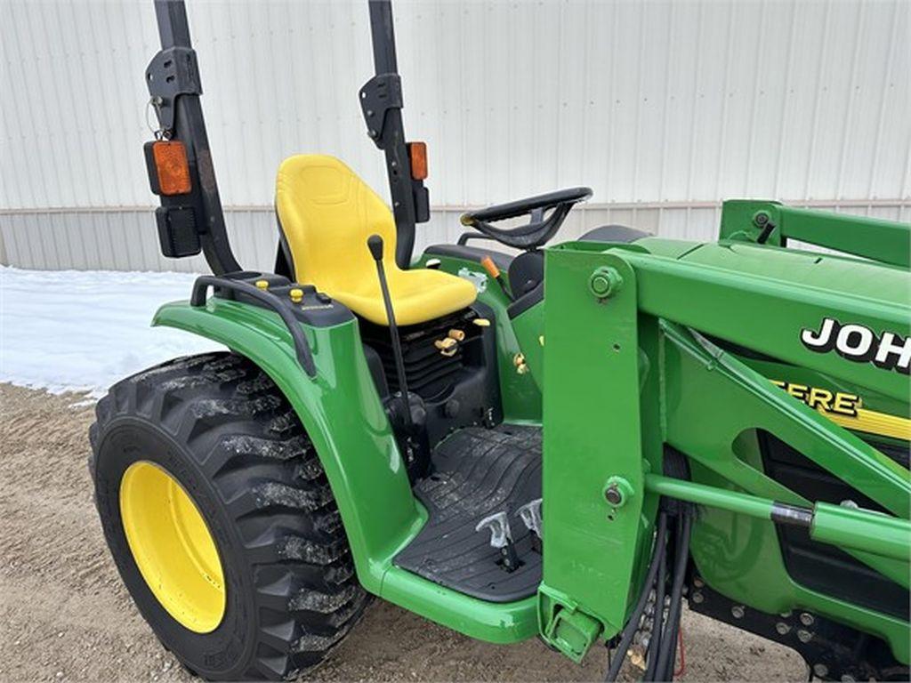 2004 JOHN DEERE 4310