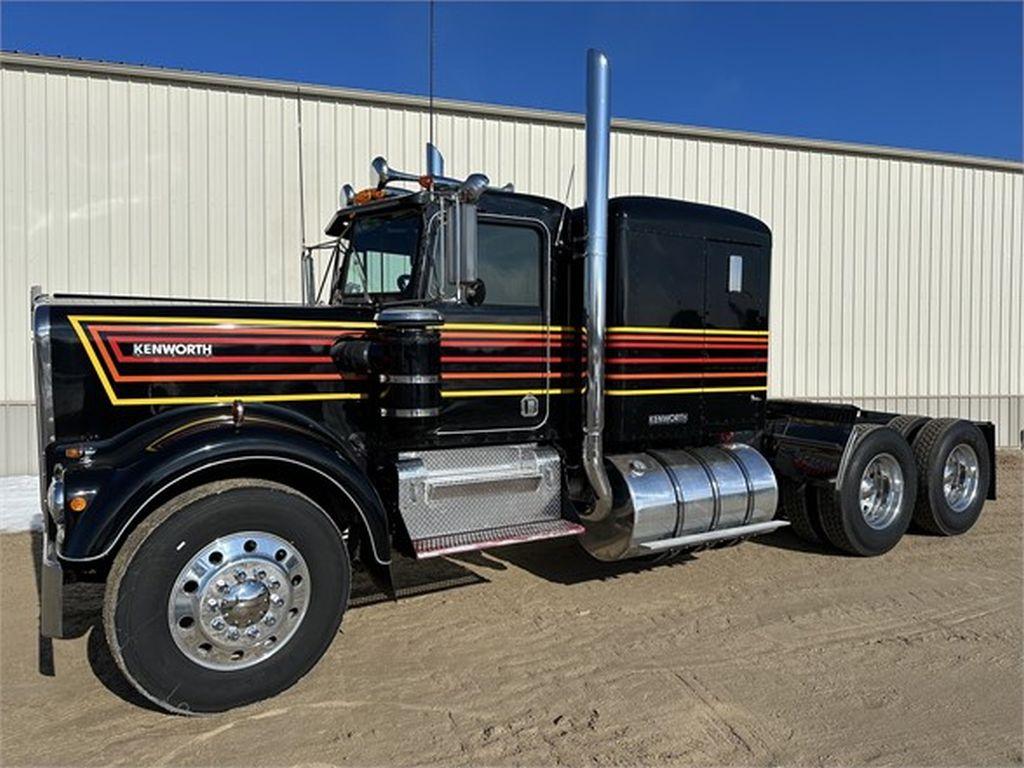 1981 KENWORTH W900A