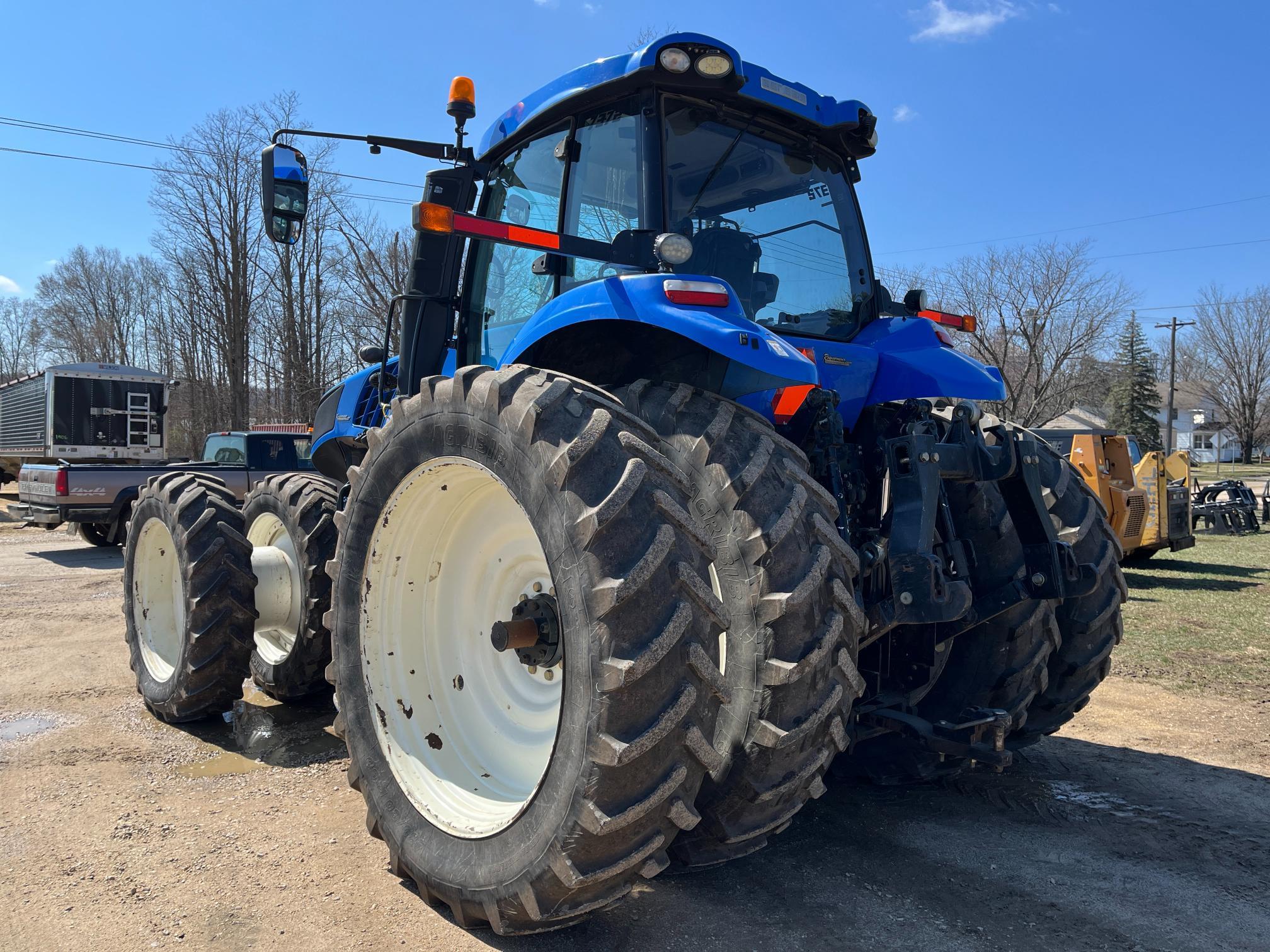 New Holland T8.320 Tractor