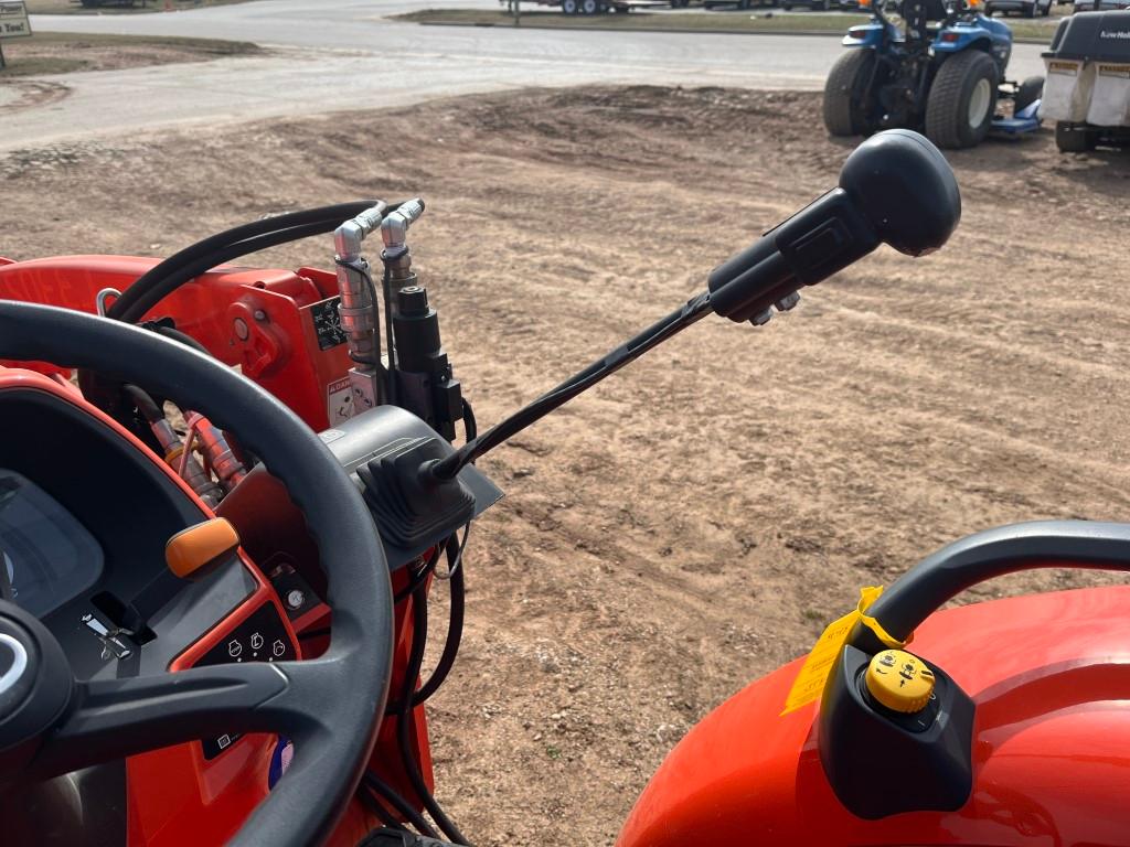 2022 Kubota L3302 Tractor