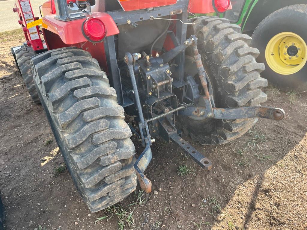 Massey Ferguson 1428V Tractor