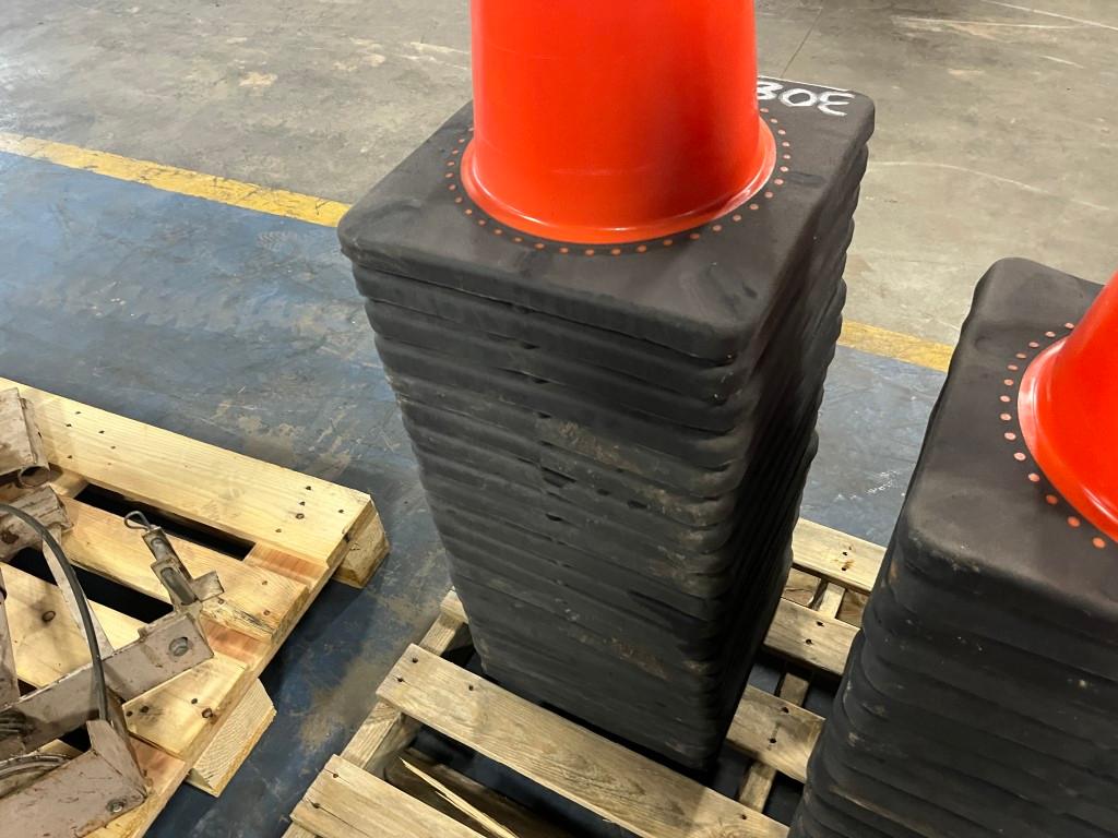 20 Safety Cones