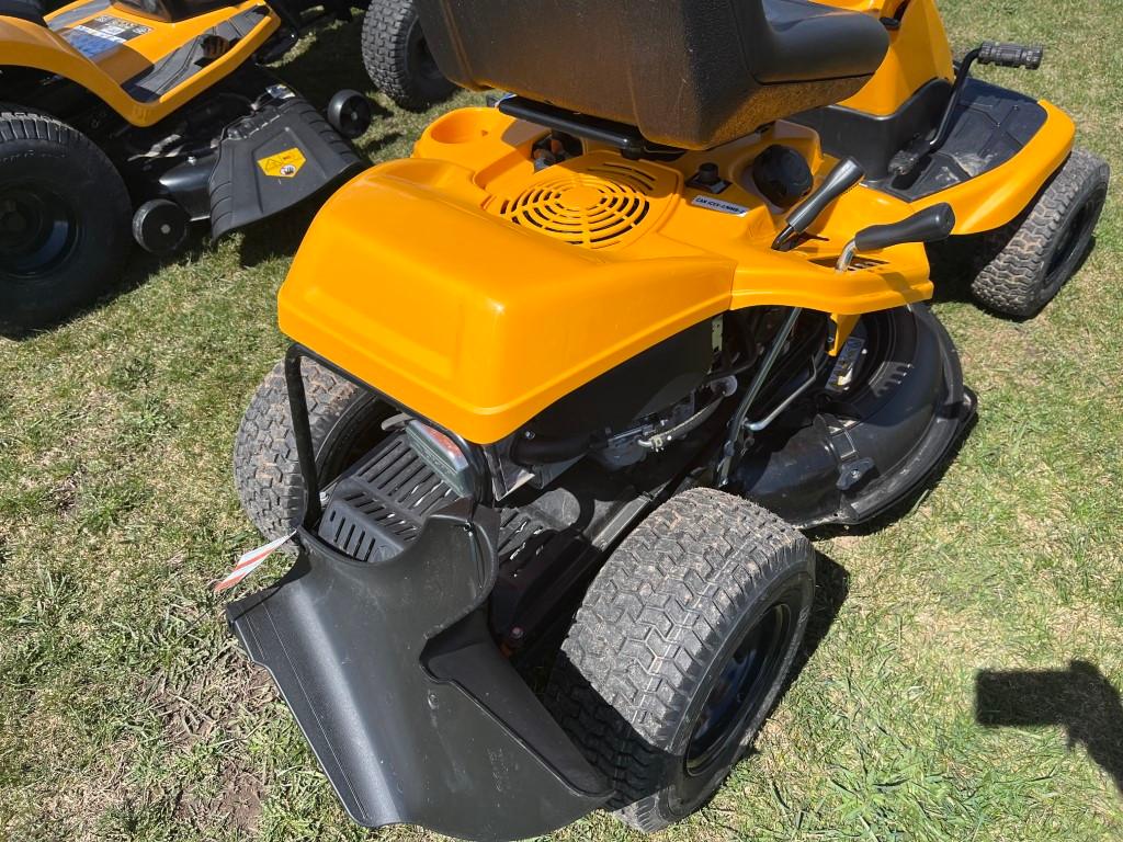 2023 Cub Cadet CC30H Rear Engine Rider