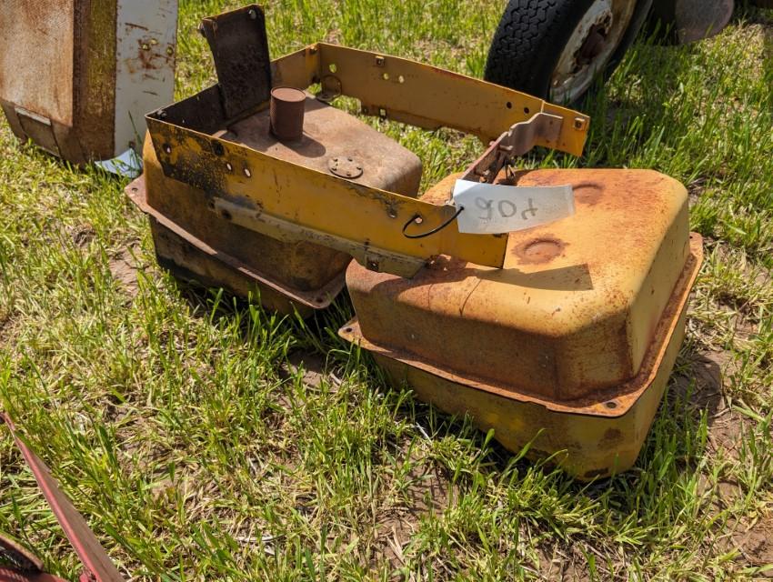 (2) IH 404 Gas Tanks