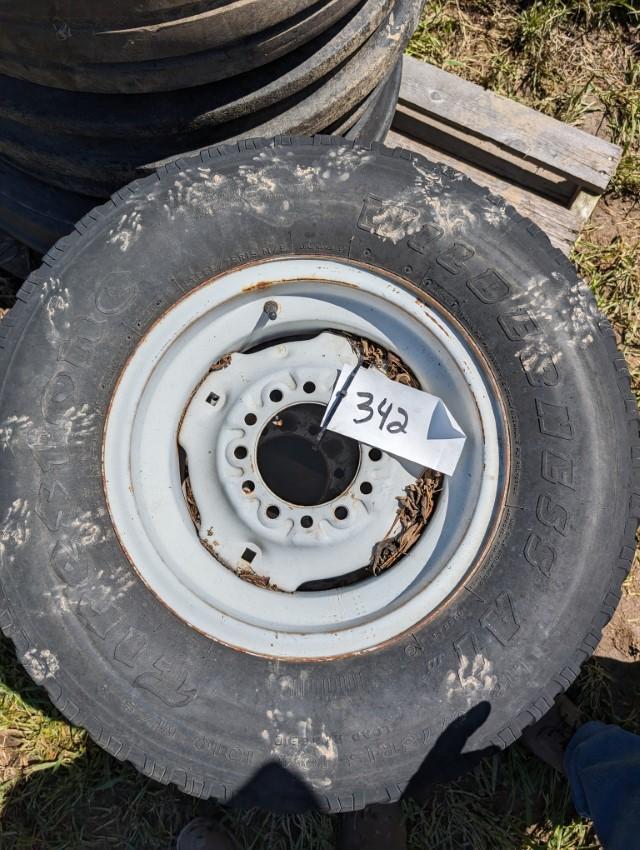 LT235/75R15 Tire