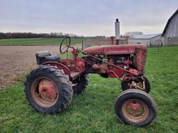 International 100 Tractor