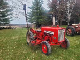 International 404 Utility Tractor