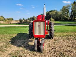 International Farmall 404 Tractor