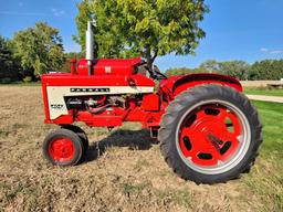 International Farmall 404 Tractor