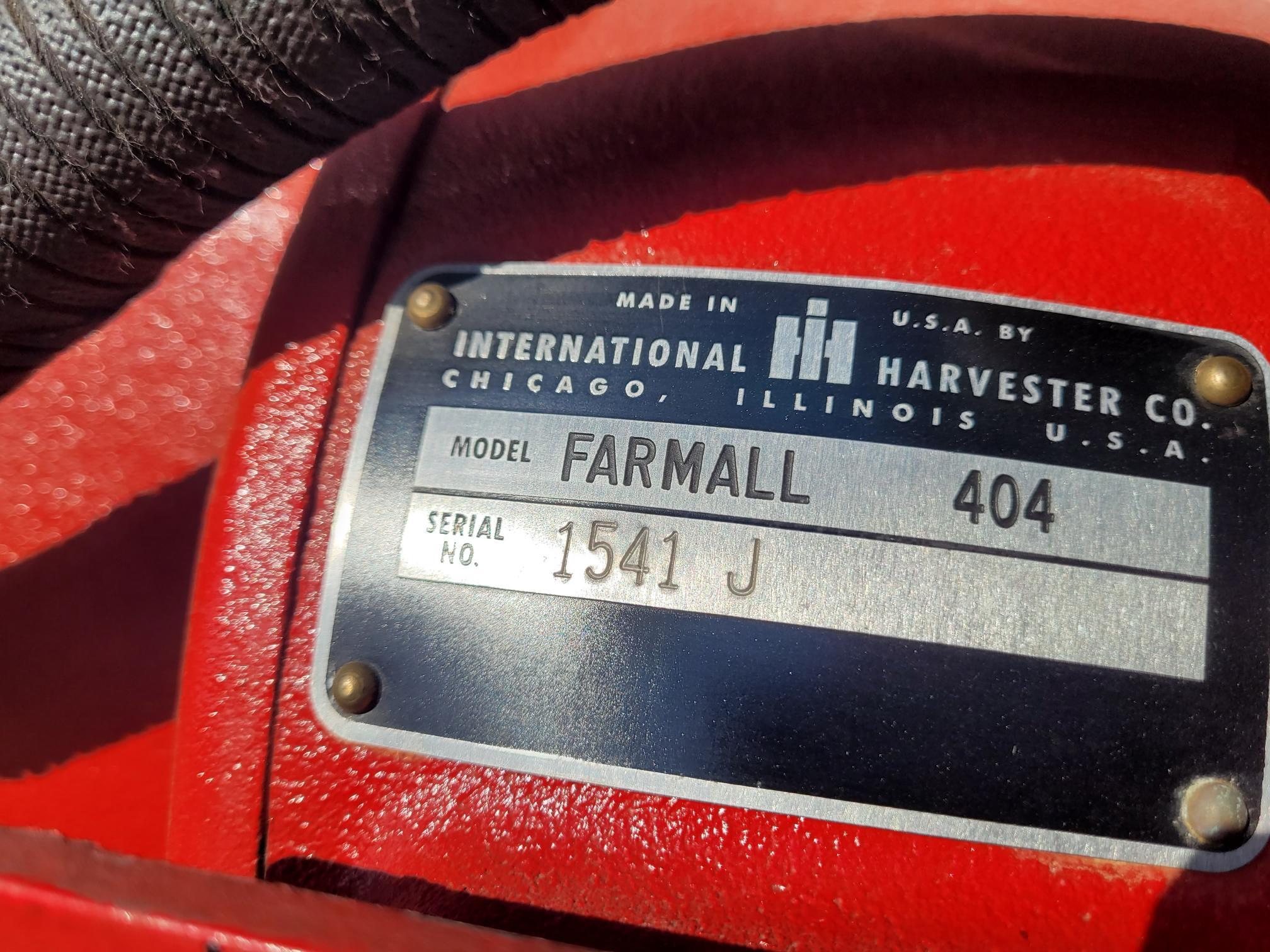 International Farmall 404 Tractor