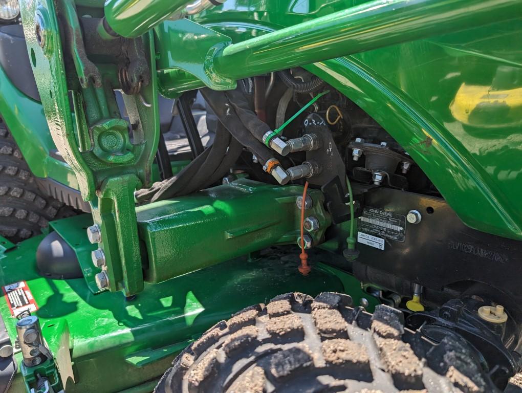 2021 John Deere 1025R