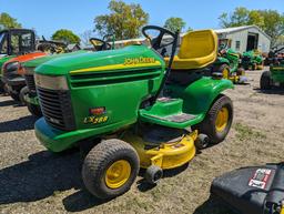 John Deere LX288 Lawn Tractor