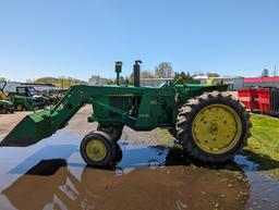 John Deere 3020