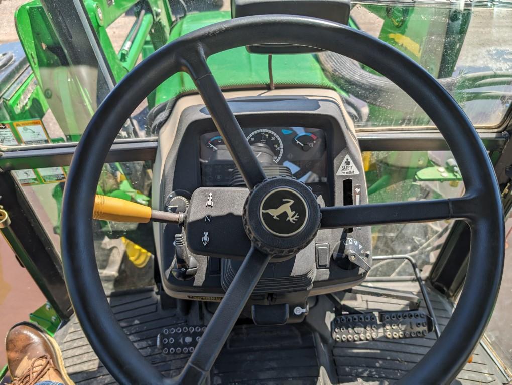 John Deere 5075E Tractor