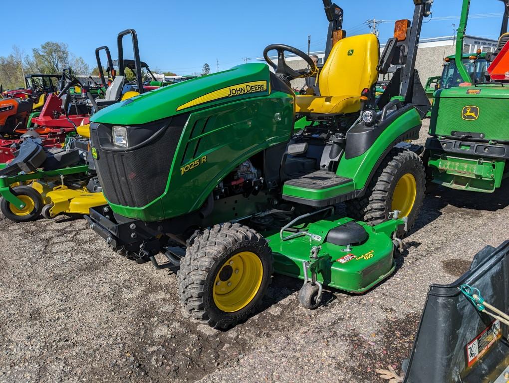 John Deere 1025R Compact Tractor