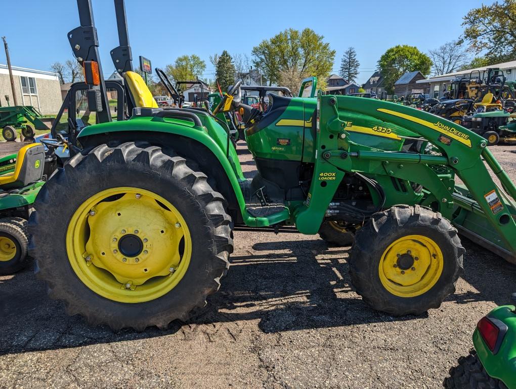 John Deere 4320 Tractor