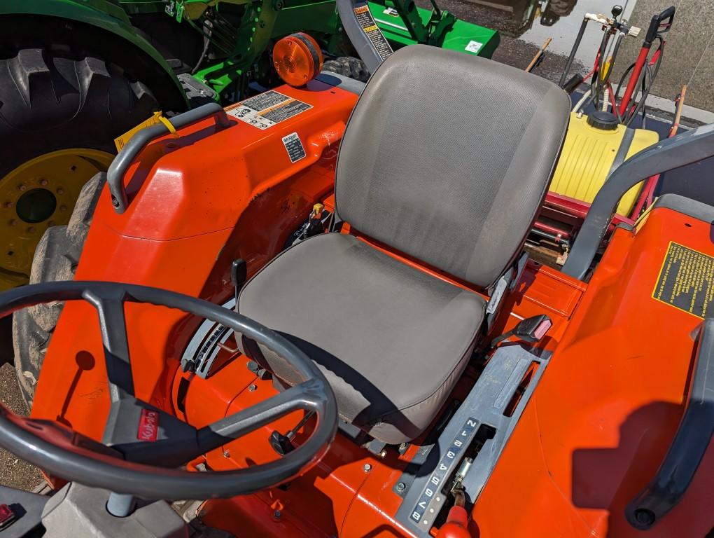 Kubota L3710 Compact Tractor