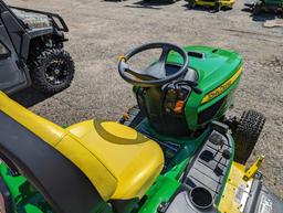 John Deere X758 Lawn Tractor