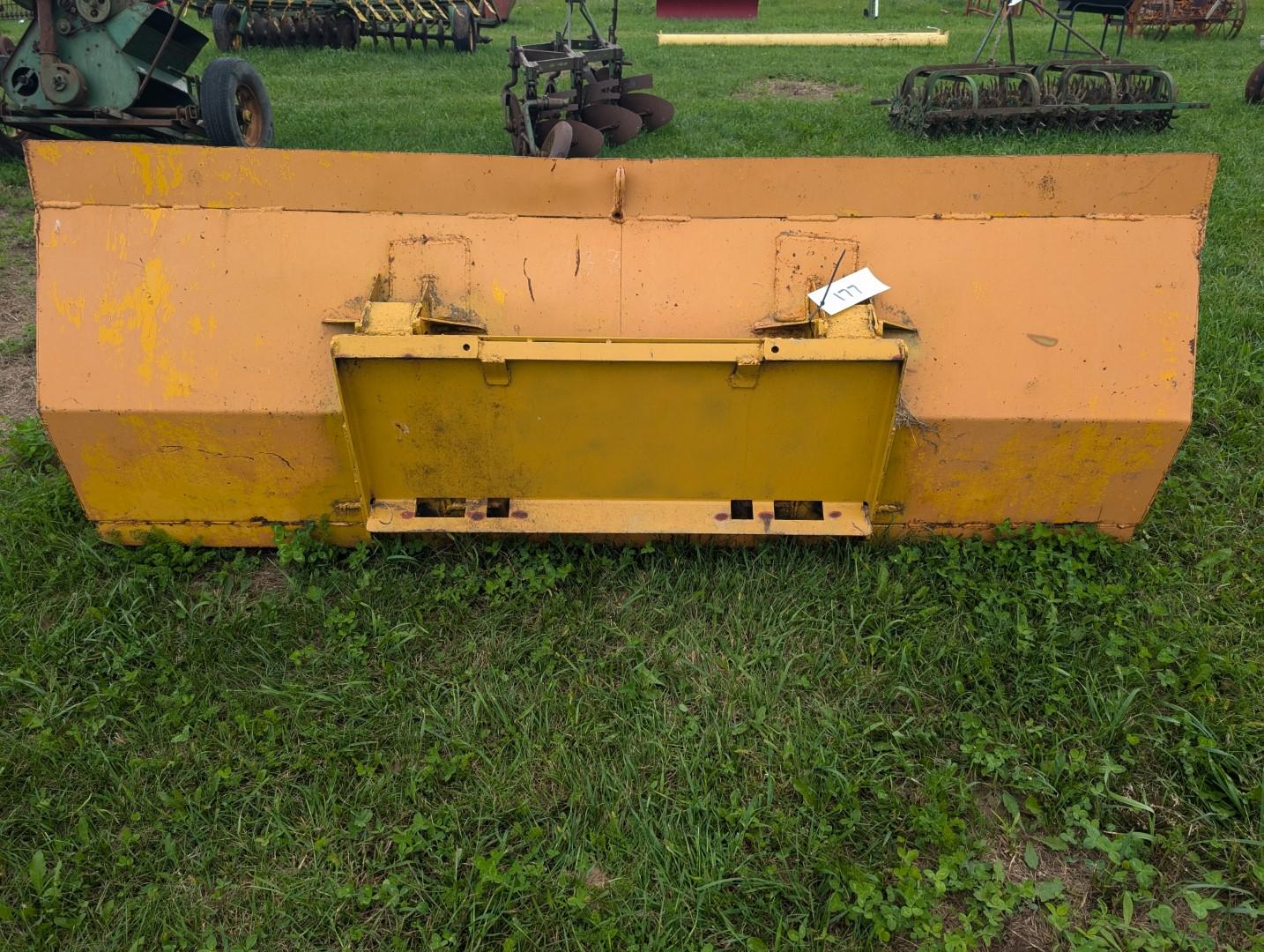 Quick tach Bucket