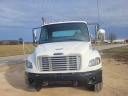 2007 Freightliner Day Cab Semi Tractor